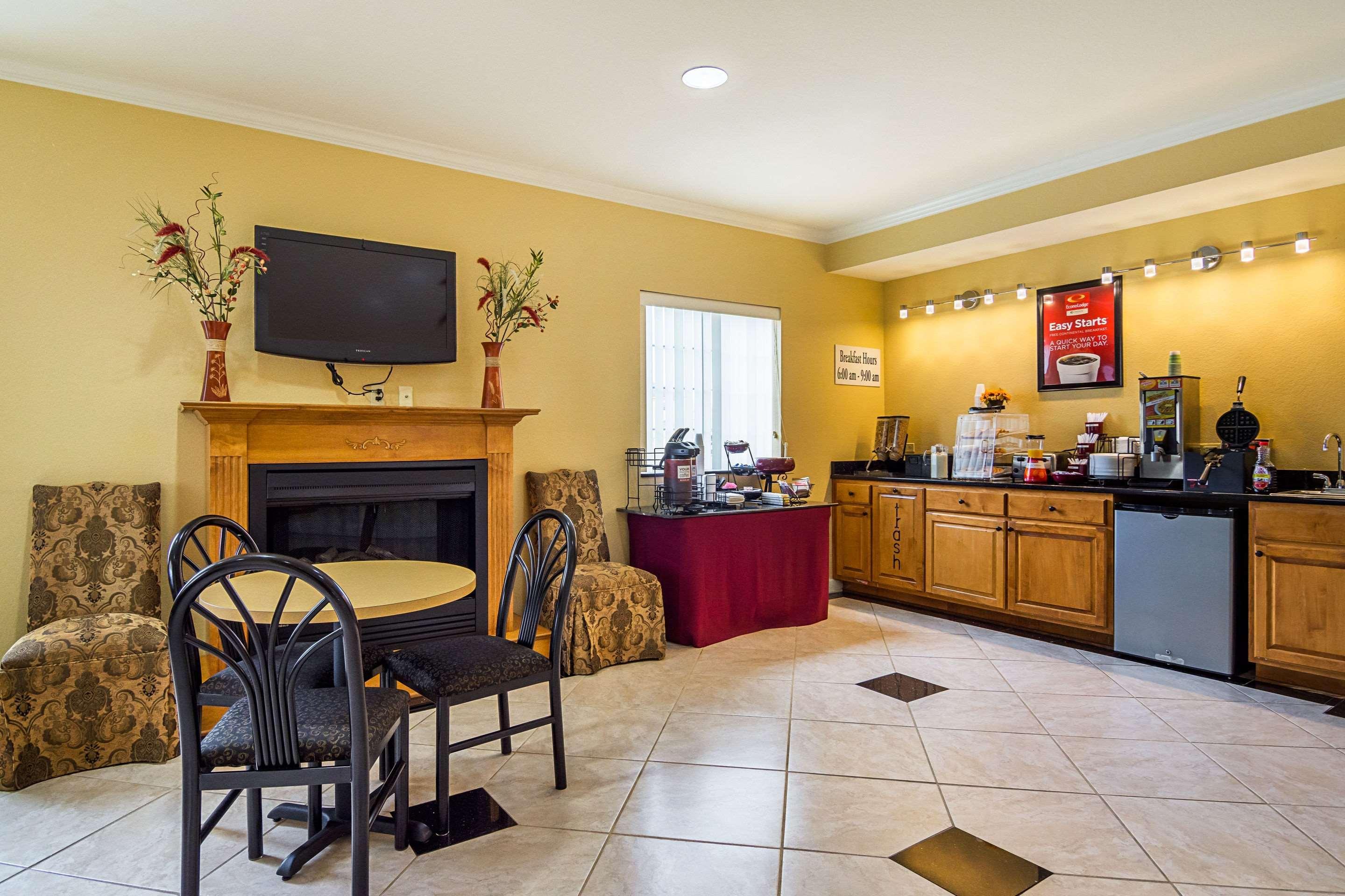 Econo Lodge Inn & Suites Bryant Luaran gambar