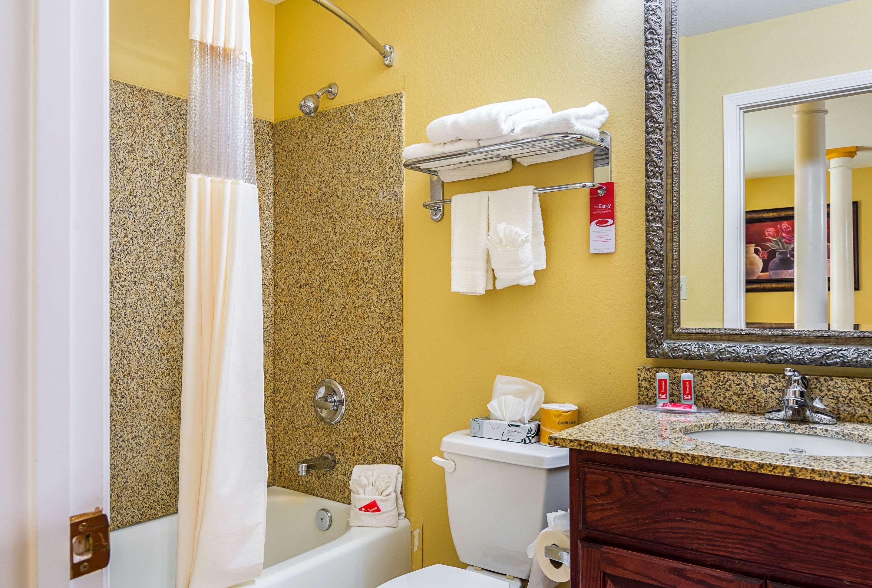 Econo Lodge Inn & Suites Bryant Luaran gambar