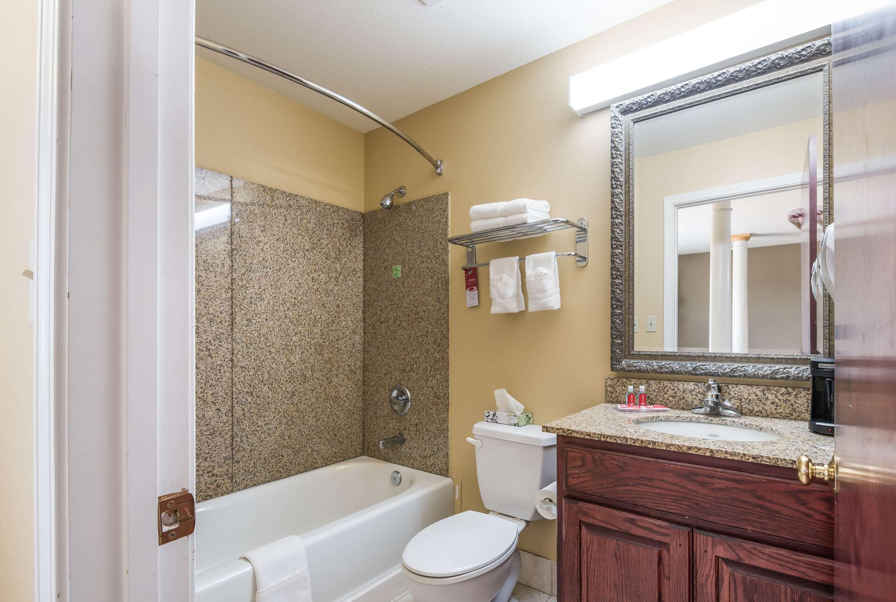 Econo Lodge Inn & Suites Bryant Luaran gambar